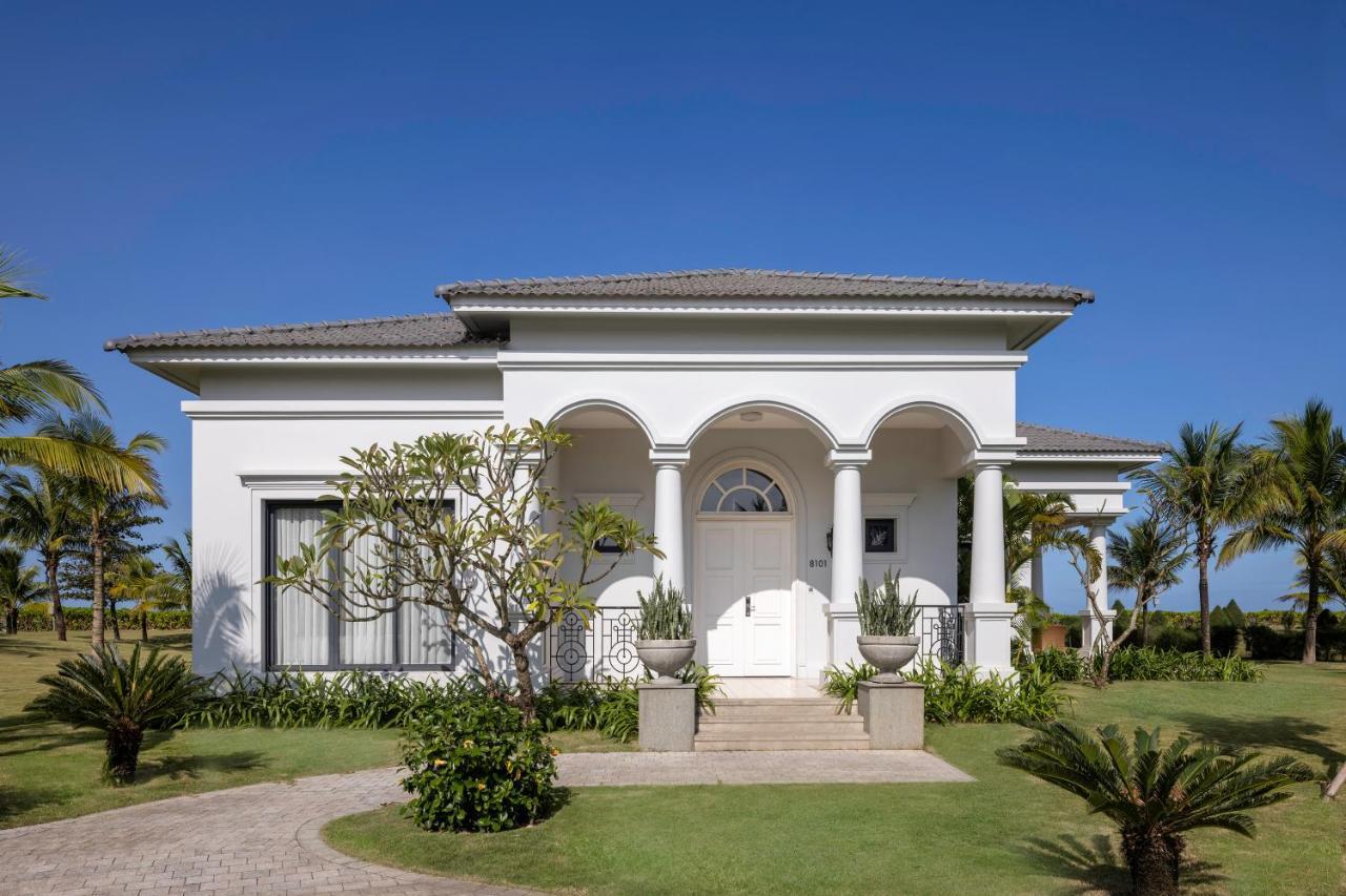 Melia Vinpearl Cua Hoi Beach Resort Cửa Lò Buitenkant foto