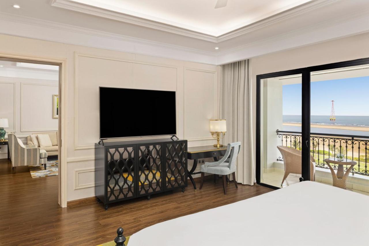 Melia Vinpearl Cua Hoi Beach Resort Cửa Lò Buitenkant foto