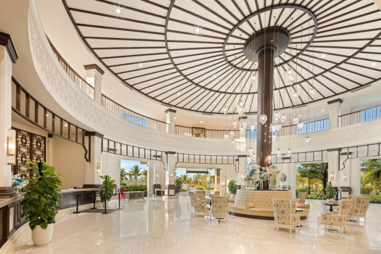 Melia Vinpearl Cua Hoi Beach Resort Cửa Lò Buitenkant foto