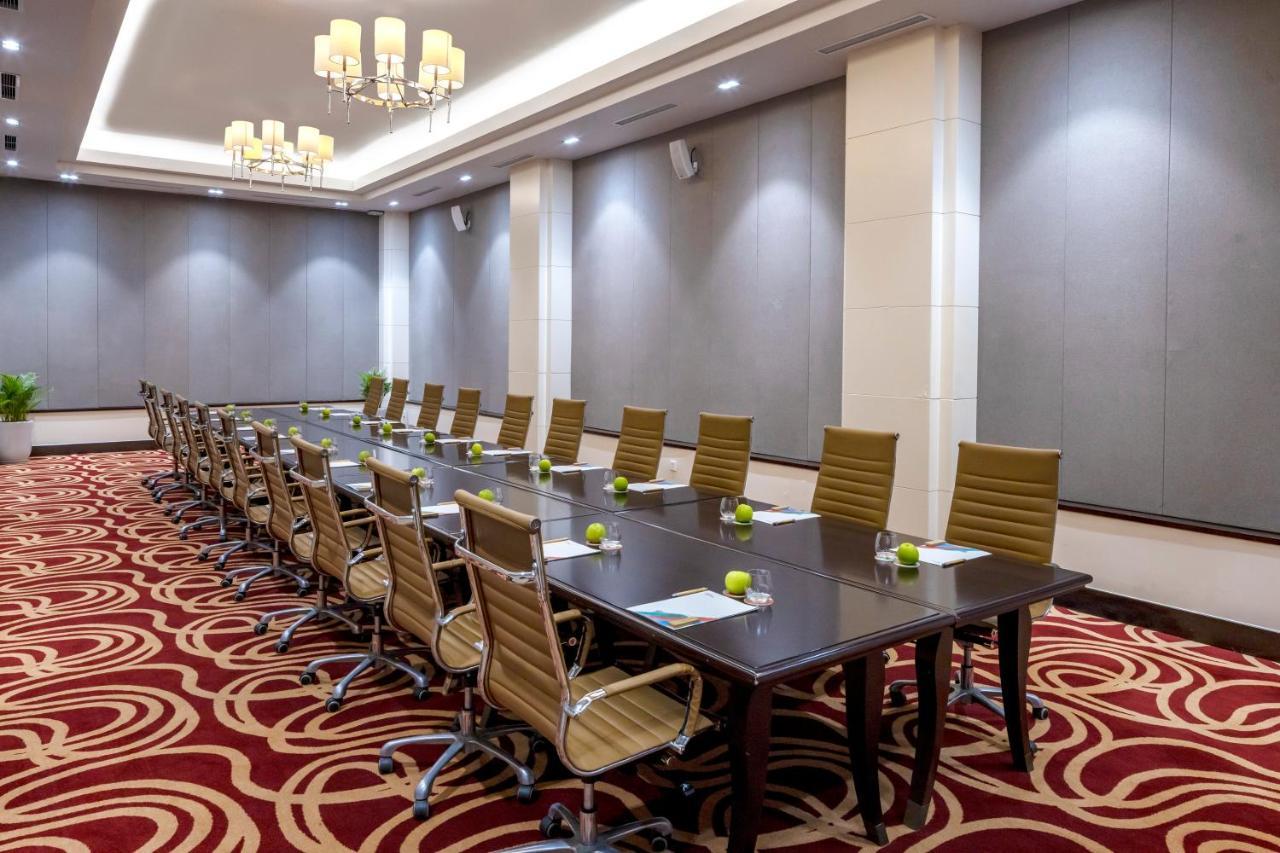 Melia Vinpearl Cua Hoi Beach Resort Cửa Lò Buitenkant foto