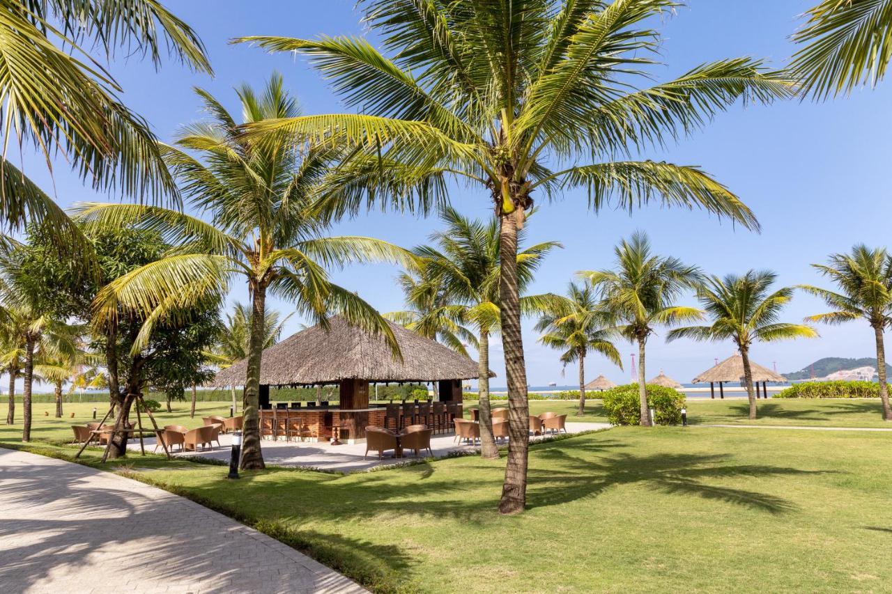 Melia Vinpearl Cua Hoi Beach Resort Cửa Lò Buitenkant foto