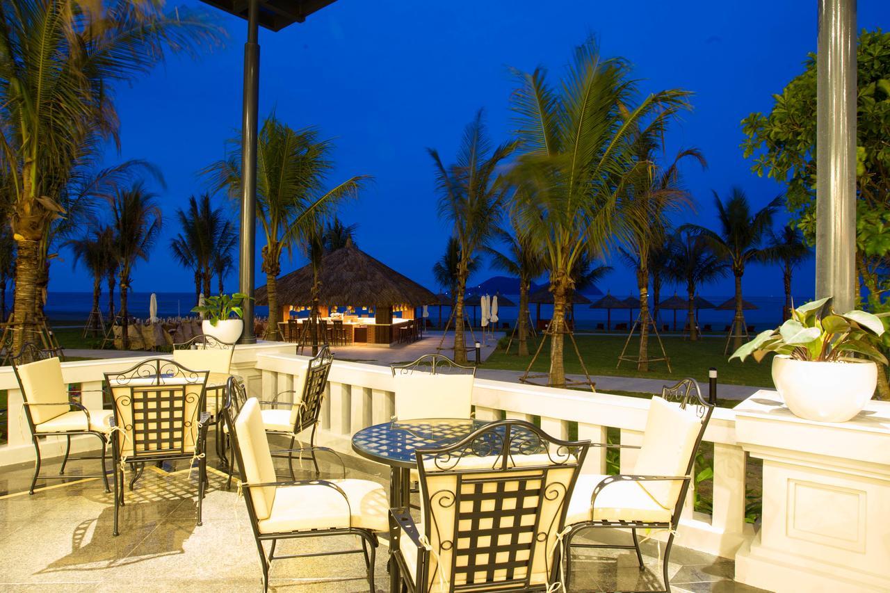 Melia Vinpearl Cua Hoi Beach Resort Cửa Lò Buitenkant foto